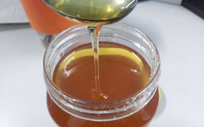 蜂蜜不能和什么一起吃?央視已經辟謠,所有的食物相克都是謠言! 蜂蜜