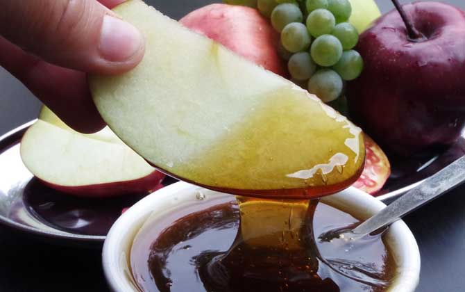 蜂蜜減肥法管用么?關(guān)鍵要看量,適量能減肥,過量則反而會增肥! 蜂蜜