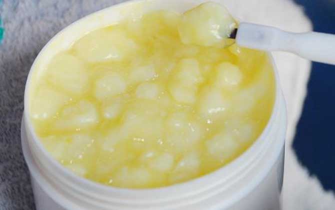 長期吃蜂王漿對有害嗎?一般沒有副作用,但不能長期過量食用! 蜂王漿