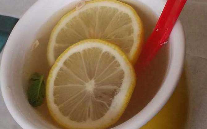 檸檬蜂蜜水天天喝好嗎? 檸檬蜂蜜水