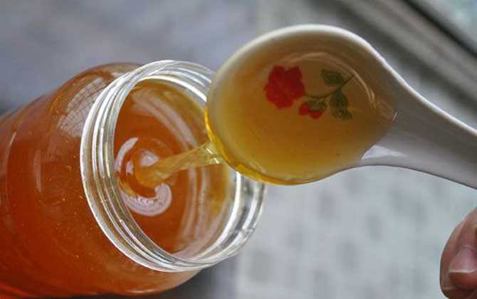姜湯蜂蜜水的作用及正確喝法 蜂蜜