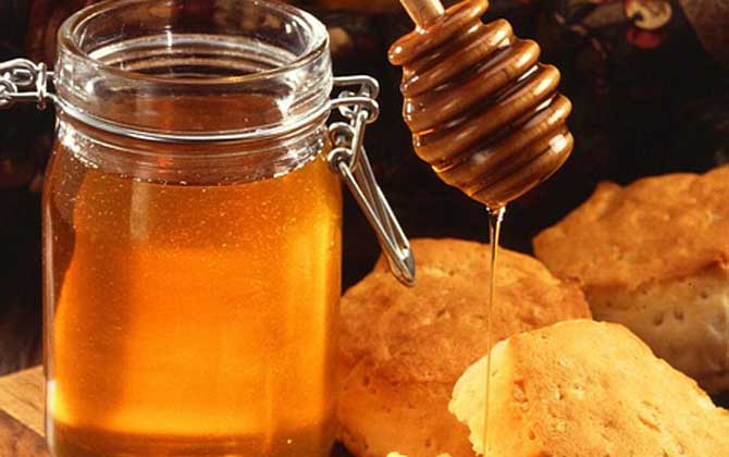 山楂蜂蜜水的做法及禁忌人群 蜂蜜