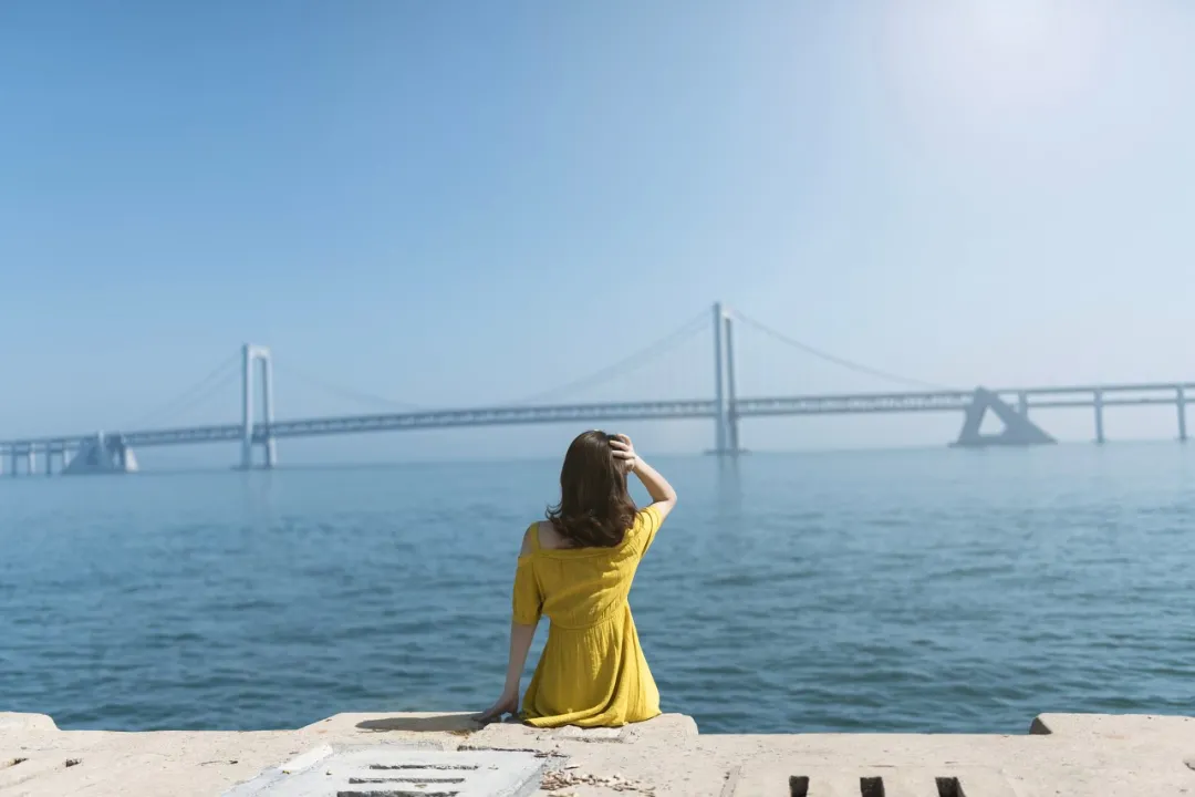 與其向別人訴苦，不如做好自己的擺渡人