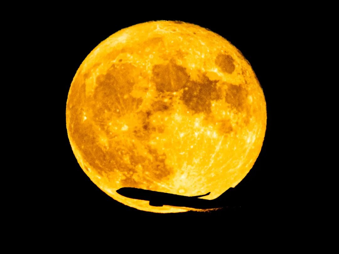 中秋的月亮沒看夠?高清美圖來了 沒看著中秋的月亮?高清美圖來了