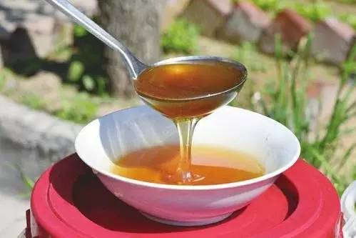 新西蘭黑蜂蜜價(jià)格多少錢一斤（新西蘭黑蜂蜜價(jià)格是多少）