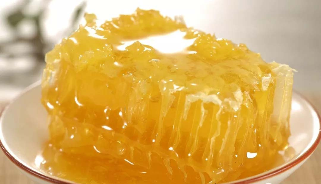 東北的黑蜂雪蜜屬于涼性嗎（黑蜂雪蜜三大妙用，解酒、療傷、減輕毒素傷害）