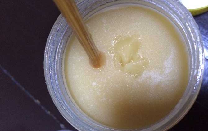 真蜂蜜會結晶嗎？結晶是蜂蜜的特性，所有自然成熟蜜都能結晶！