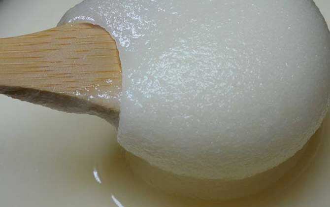 椴樹蜂蜜適合什么人吃？這5類人群，經(jīng)常喝些椴樹蜂蜜大有好處！