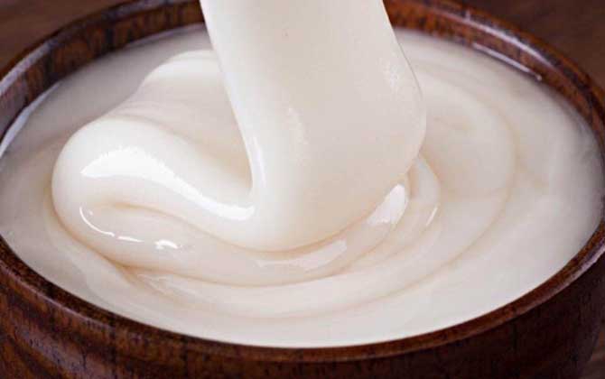 東北椴樹蜜多少錢一斤？一般不低于50元，品質(zhì)好的甚至要上百元！