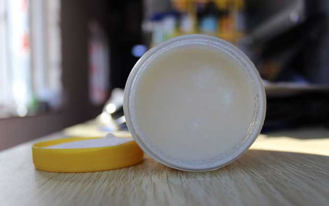 蜂蜜結晶是摻了白糖嗎？肯定不是，結晶是真蜂蜜固有的物理特性！