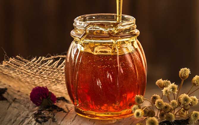 檸檬蜂蜜水什么時候喝最好？切勿空腹喝，否則極易導致胃酸過多！